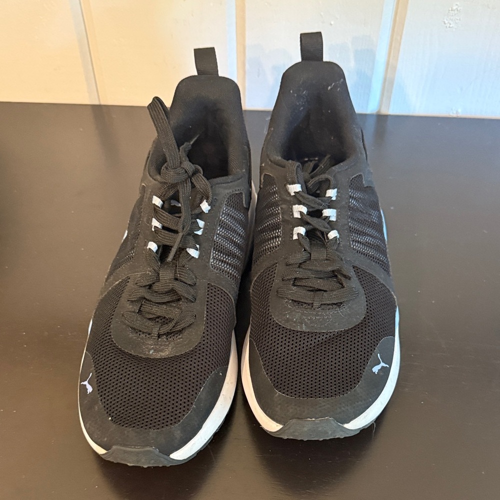 Puma Black/White/Light Blue - Athletic Sneakers - women’s sz 9.5